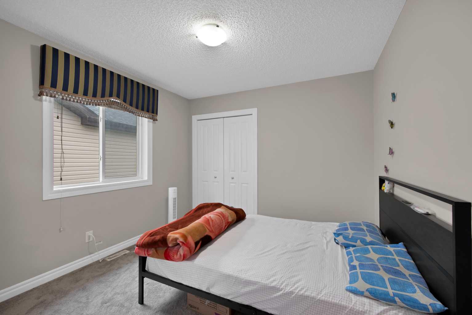 77 Saddleland Drive NE