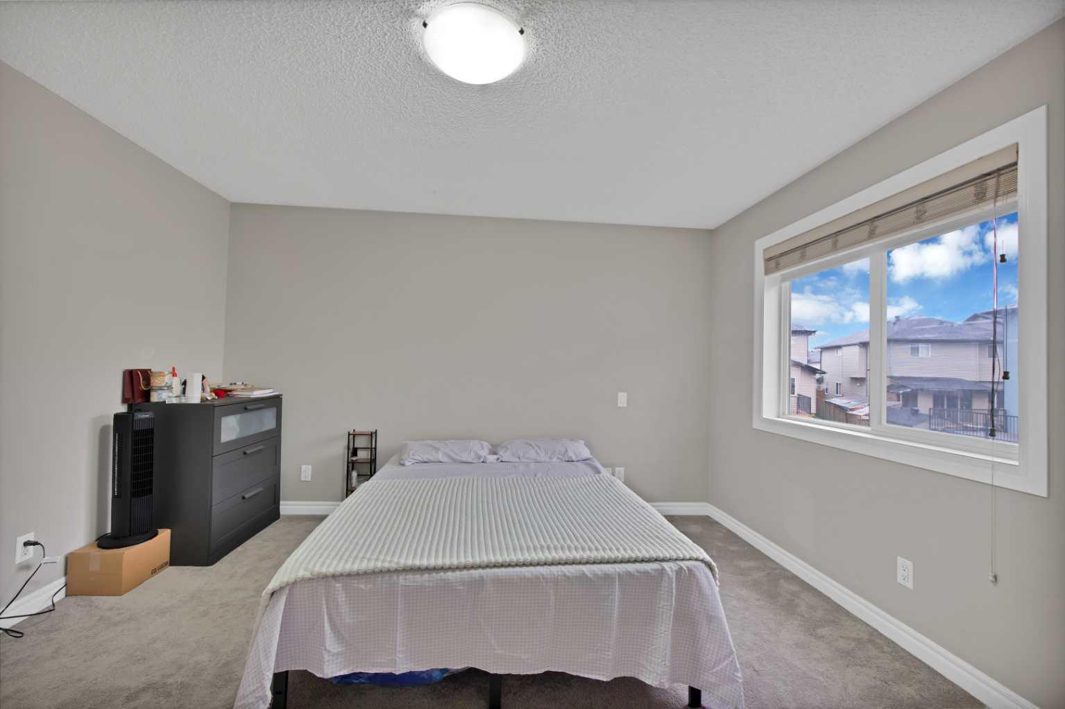 77 Saddleland Drive NE