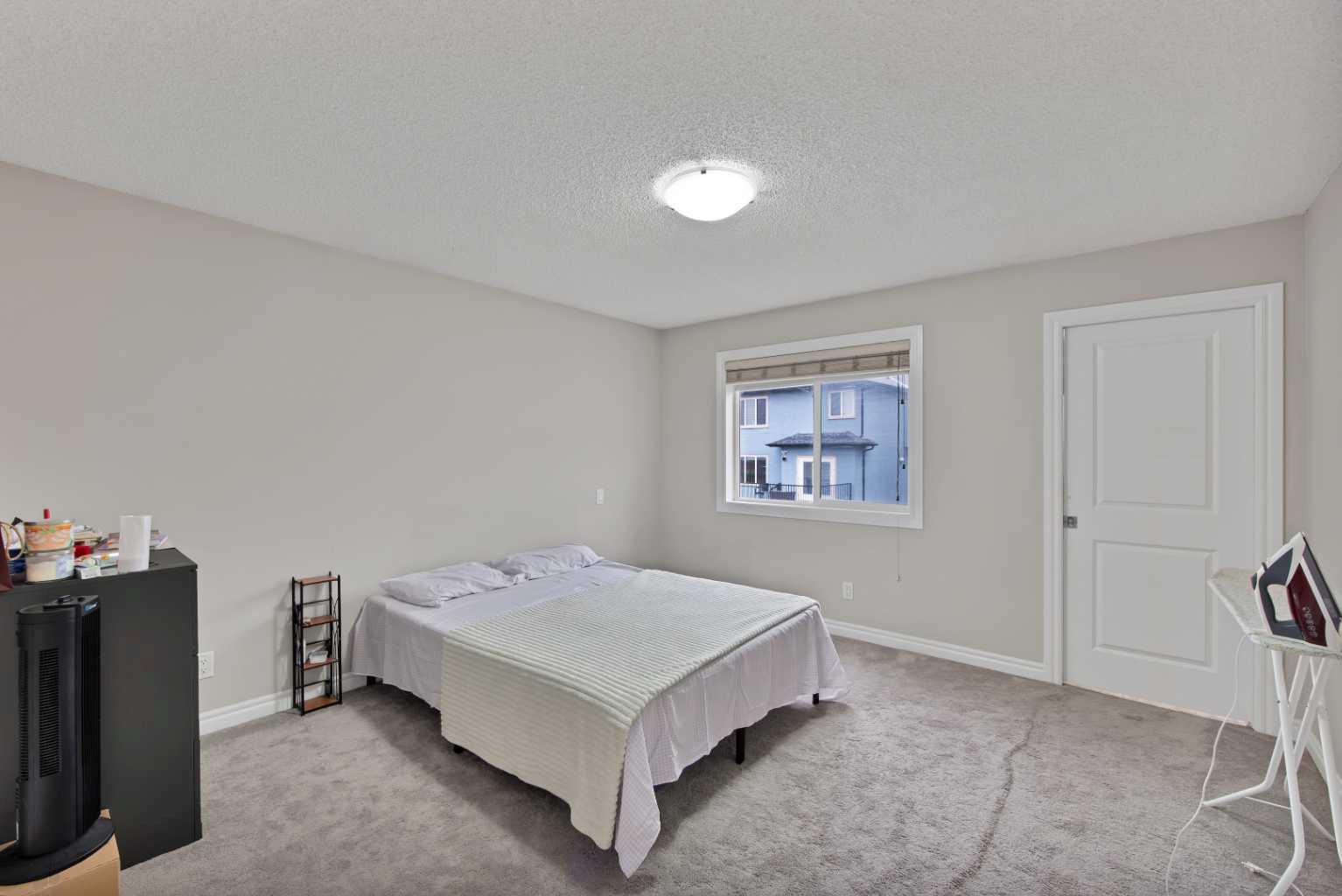 77 Saddleland Drive NE