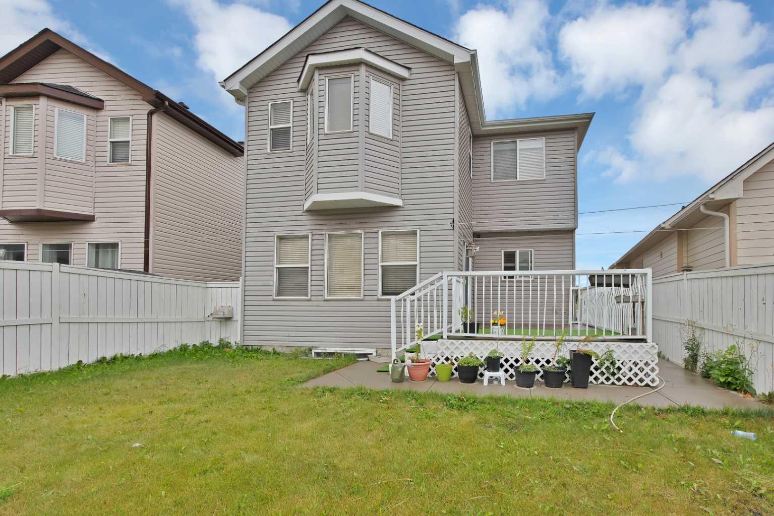 77 Saddleland Drive NE
