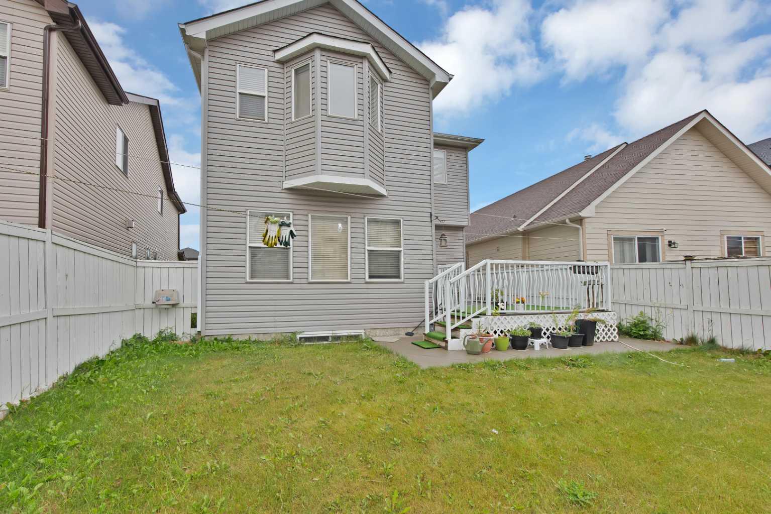 77 Saddleland Drive NE
