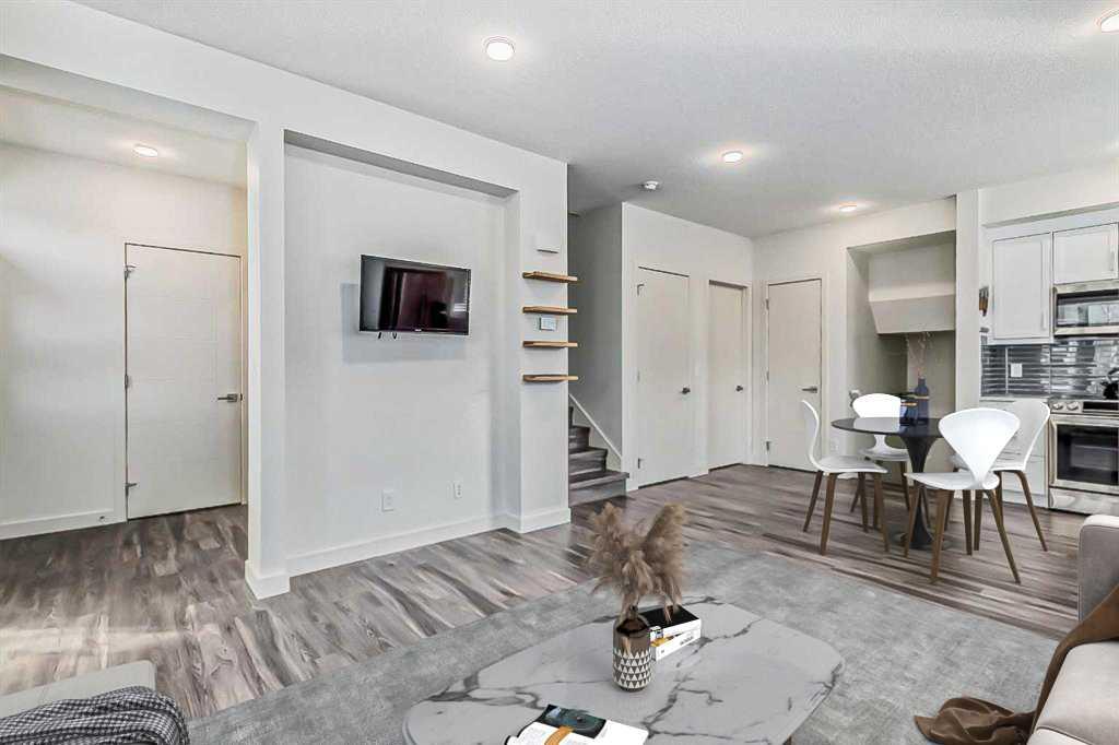 3302, 100 Walgrove Court SE