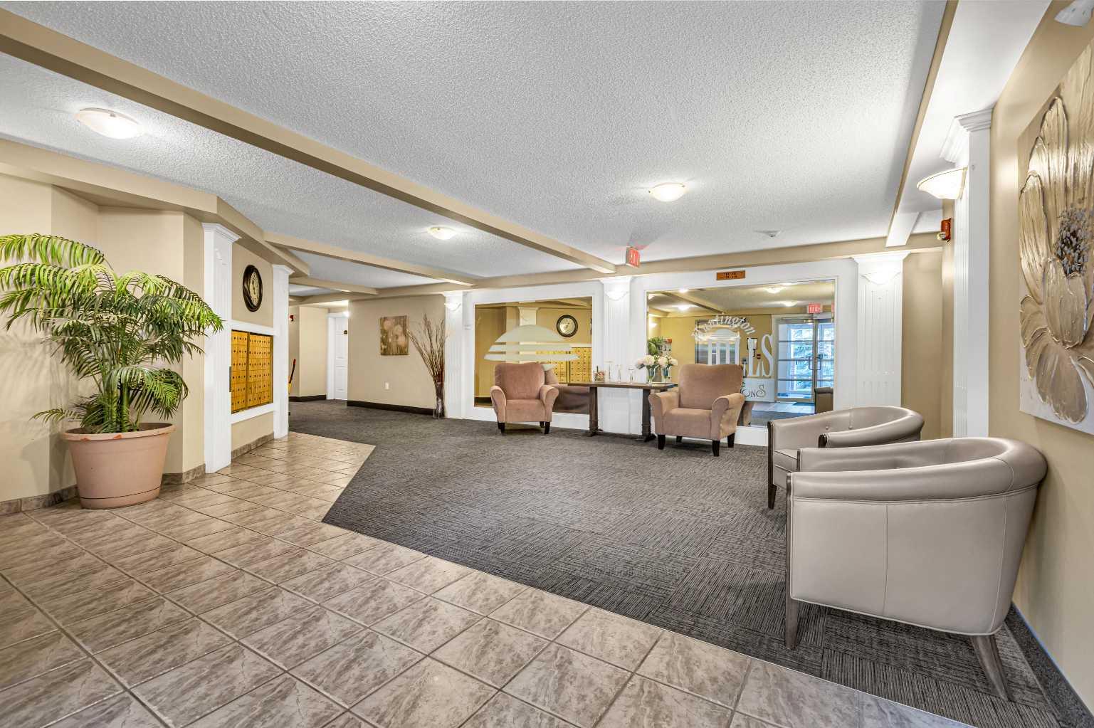 118, 6800 Hunterview Drive NW