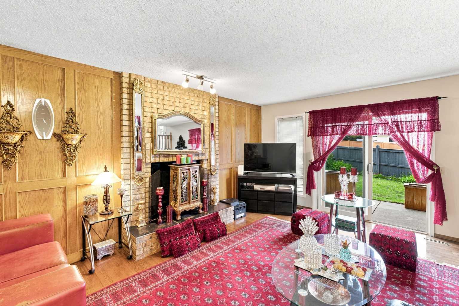2709 Signal Hill Bay SW