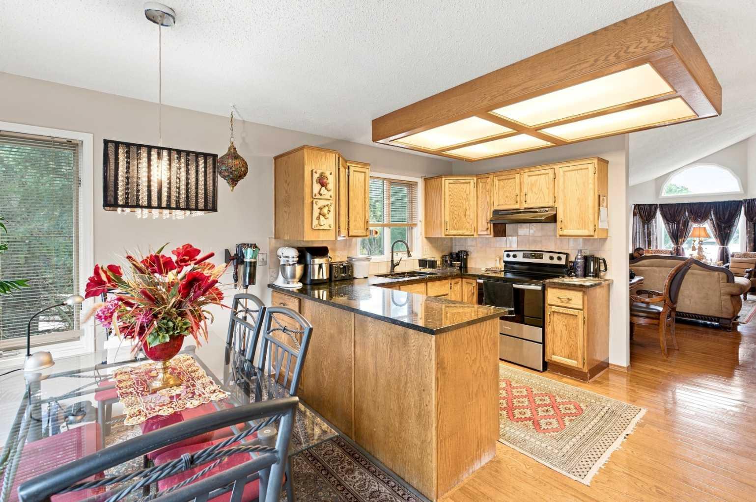 2709 Signal Hill Bay SW