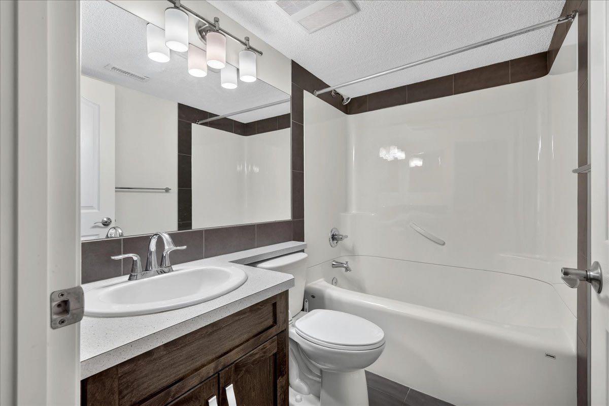 24 Auburn Meadows Green SE