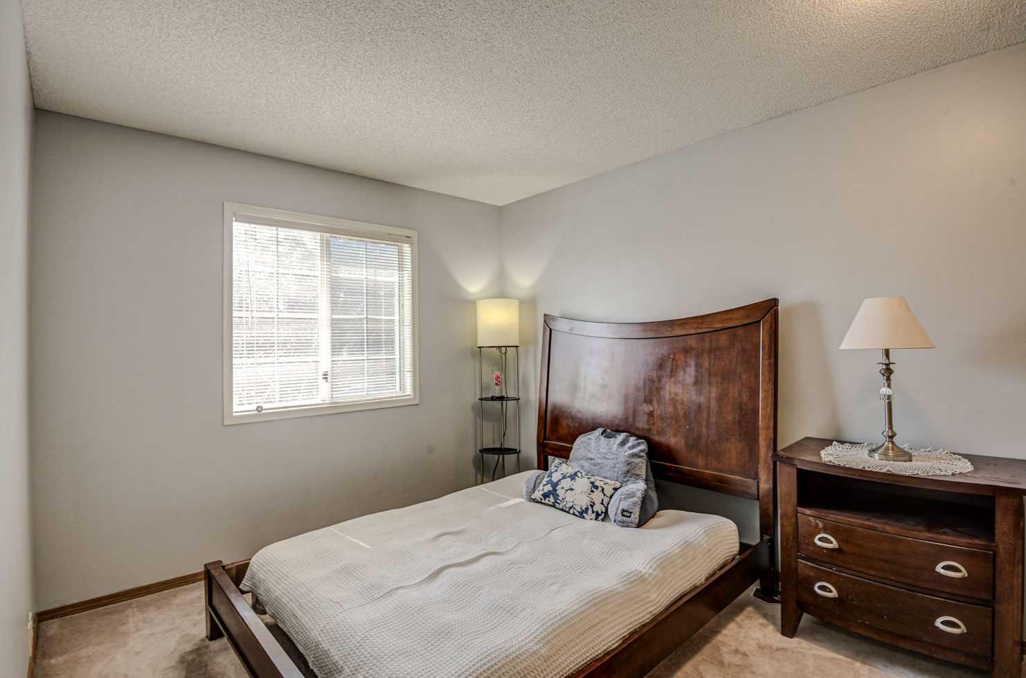 124 Del Ray Close NE