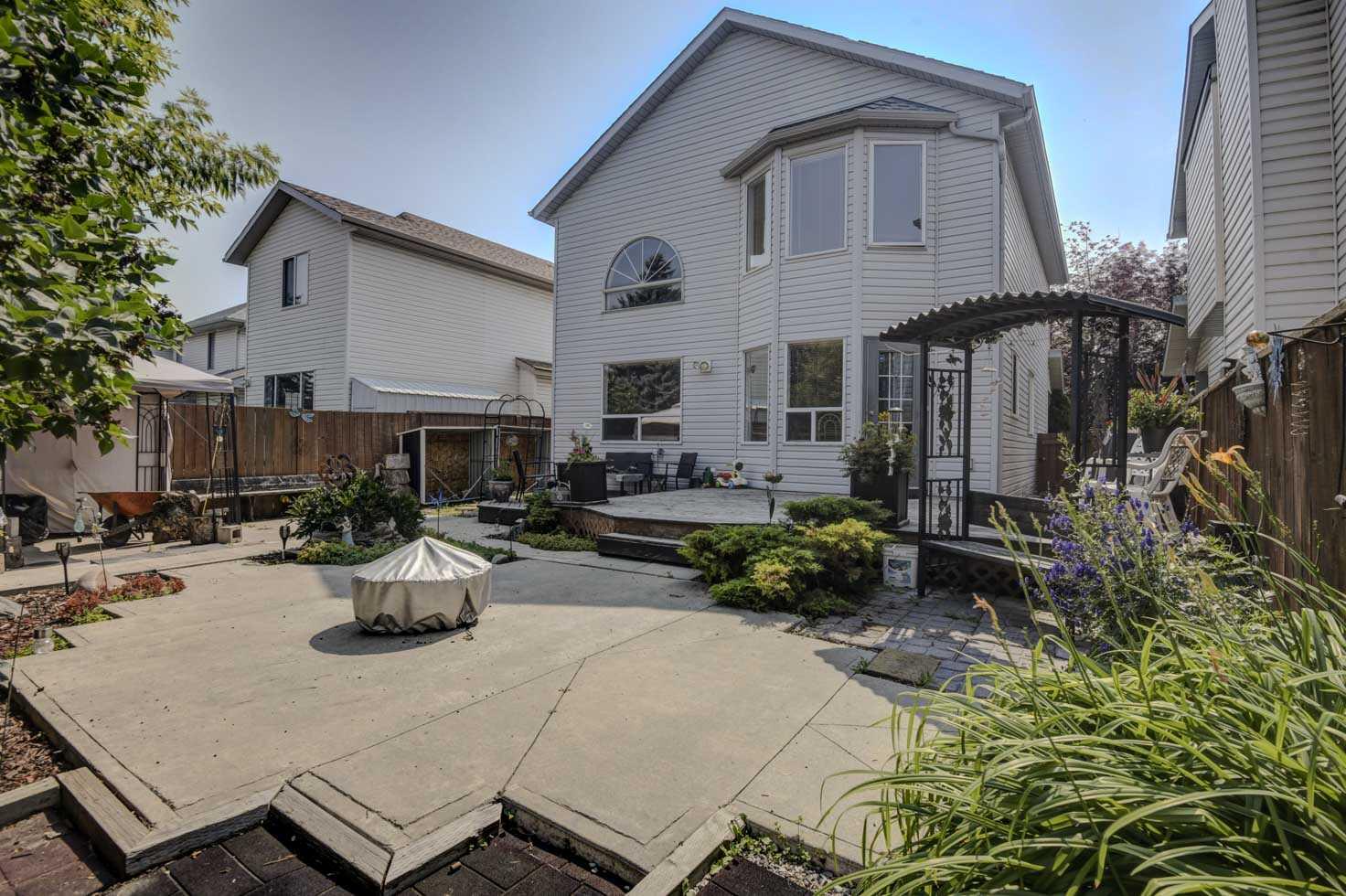 124 Del Ray Close NE