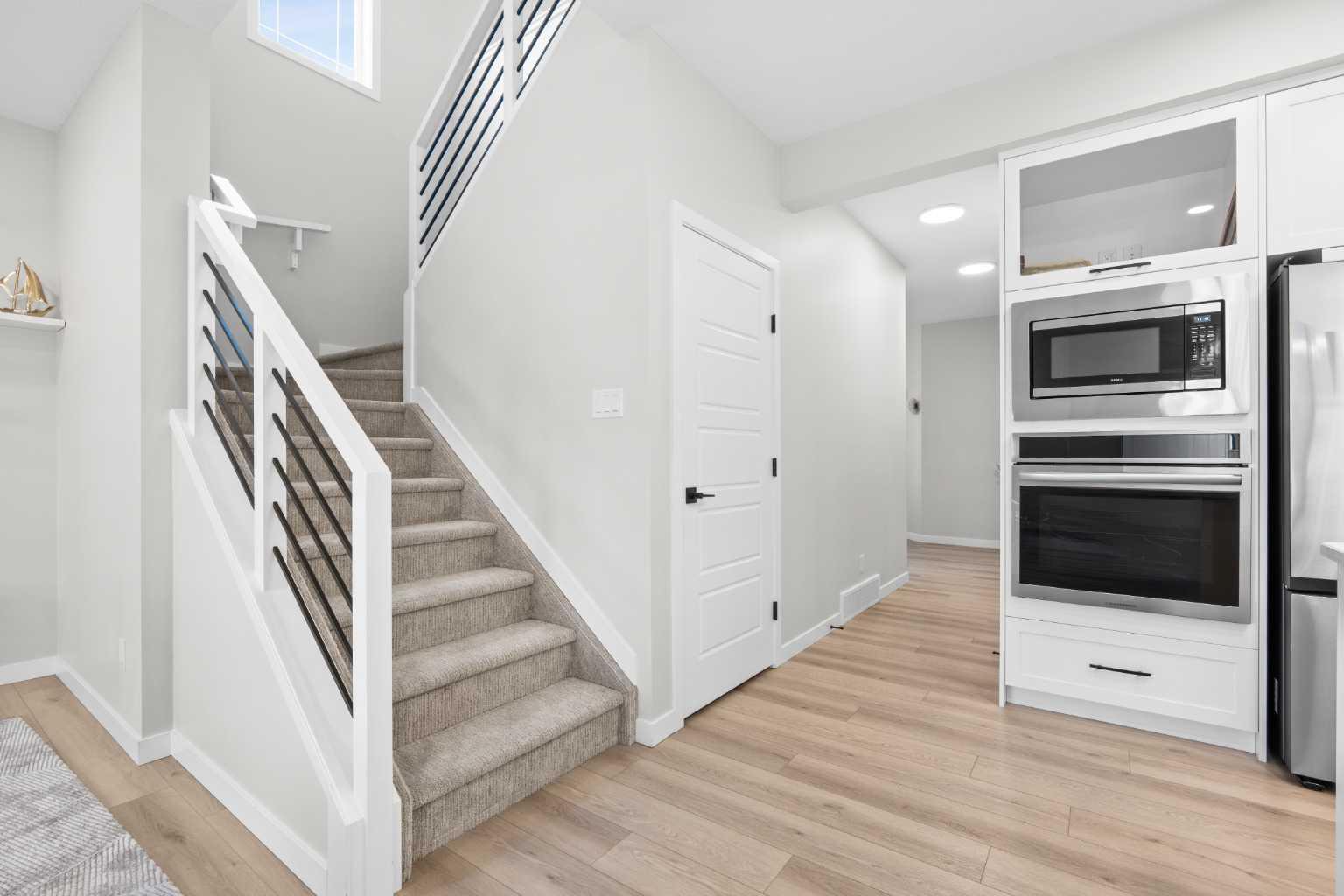 1429 Chinook Gate Glen SW