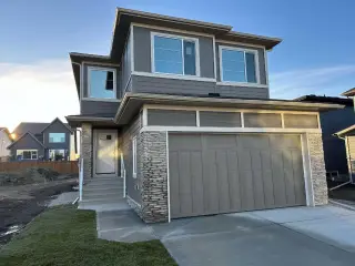 27 Creekside Rise SW