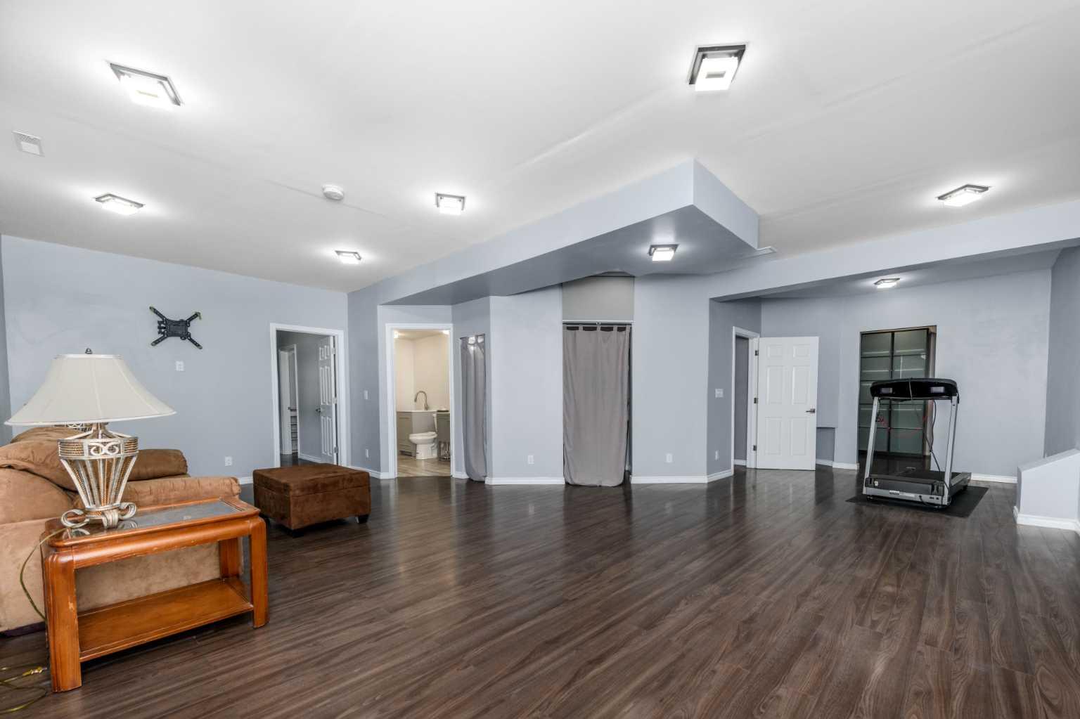 25 Prestwick Pond Terrace SE