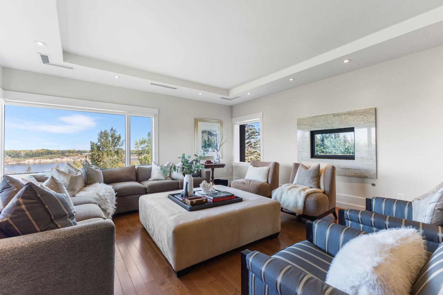 4N, 222 Eagle Ridge Drive SW