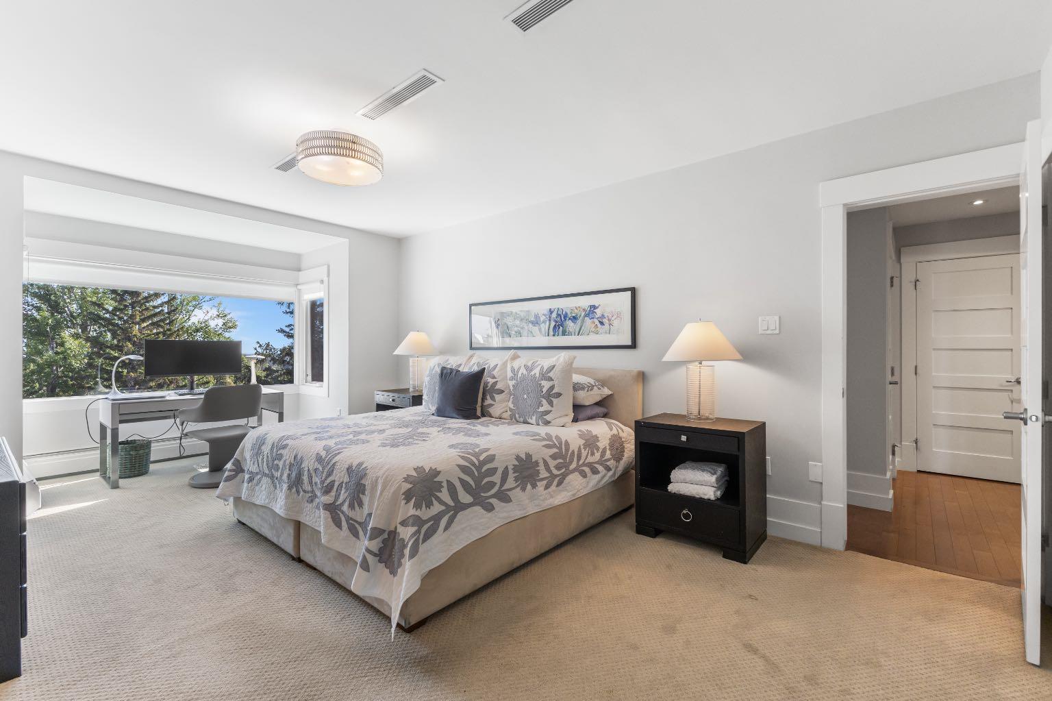 4N, 222 Eagle Ridge Drive SW