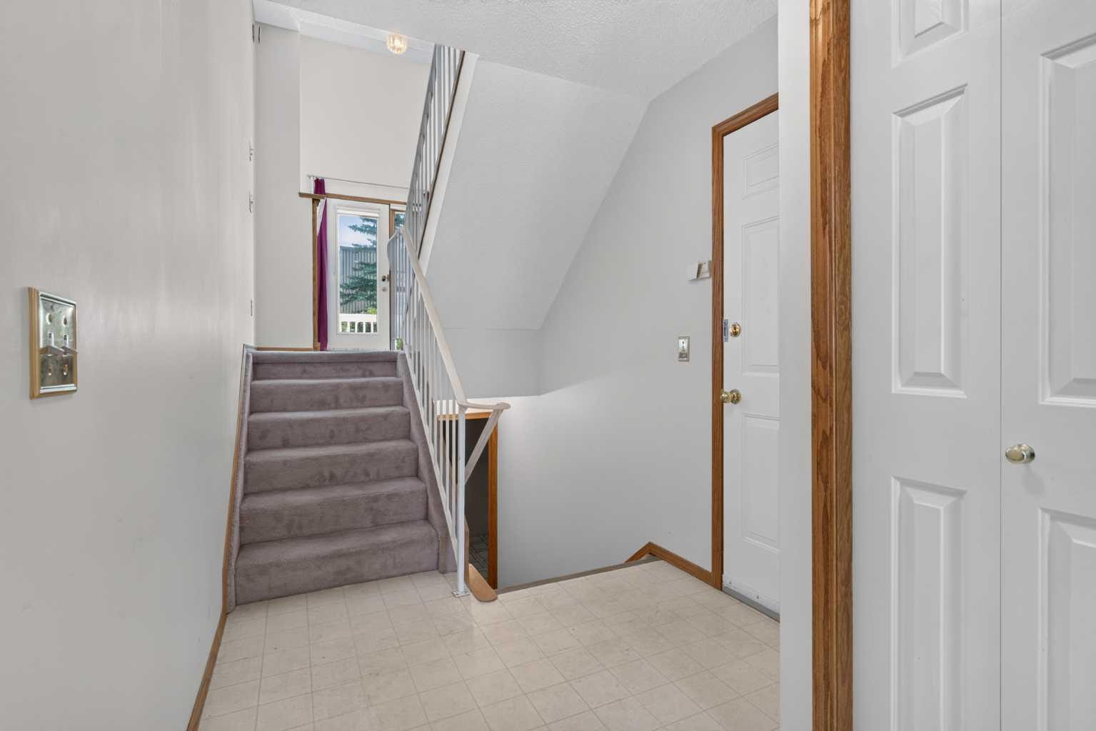 52 Glenbrook Villas SW
