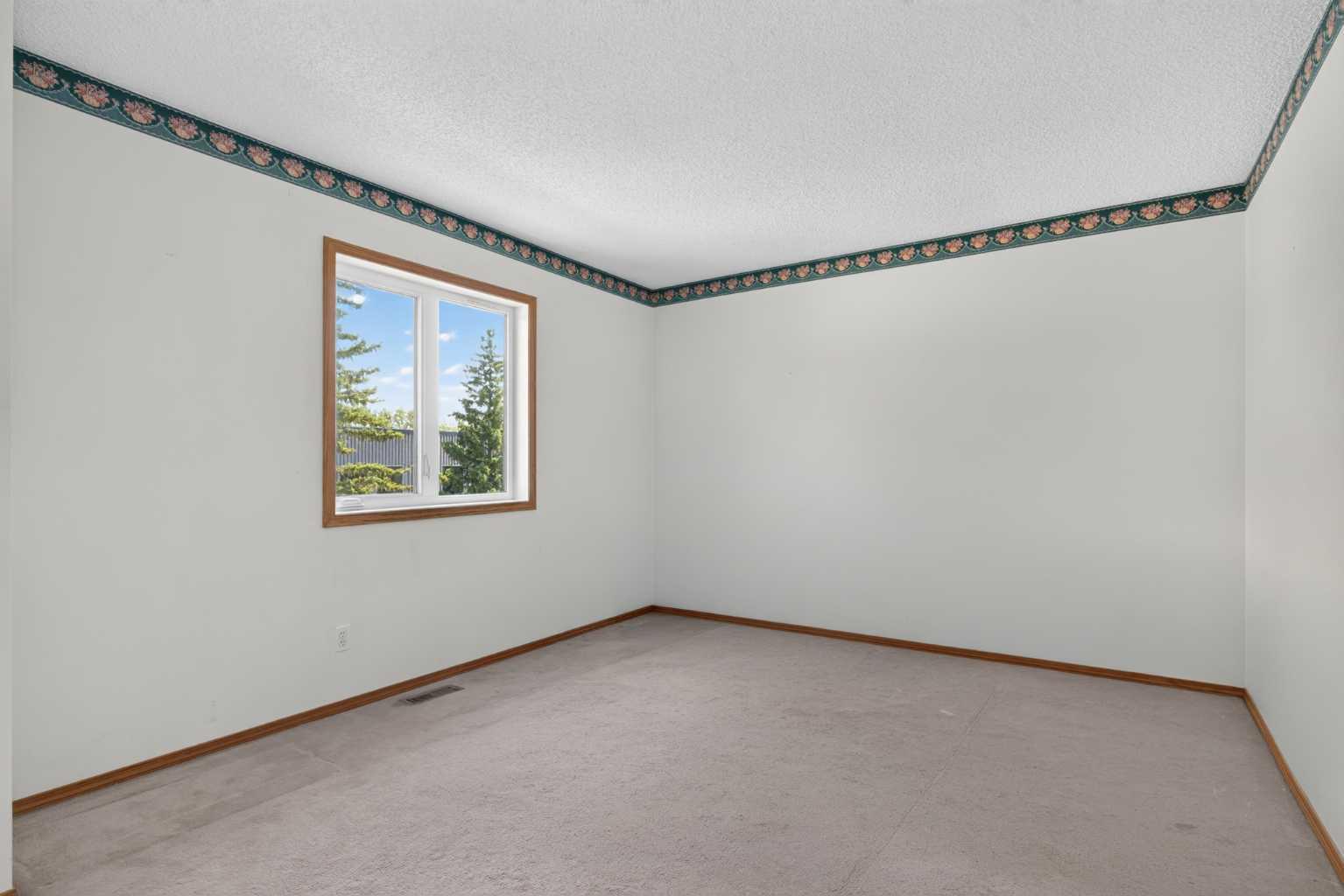 52 Glenbrook Villas SW