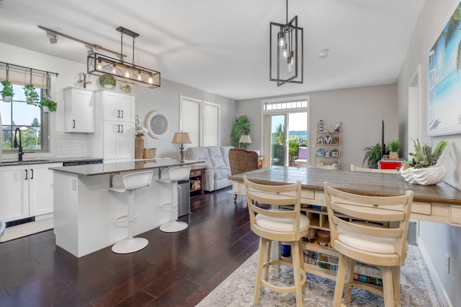 320, 205 Sunset Drive 