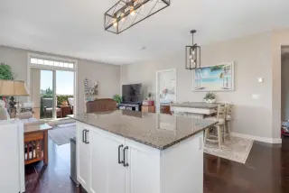 320, 205 Sunset Drive 
