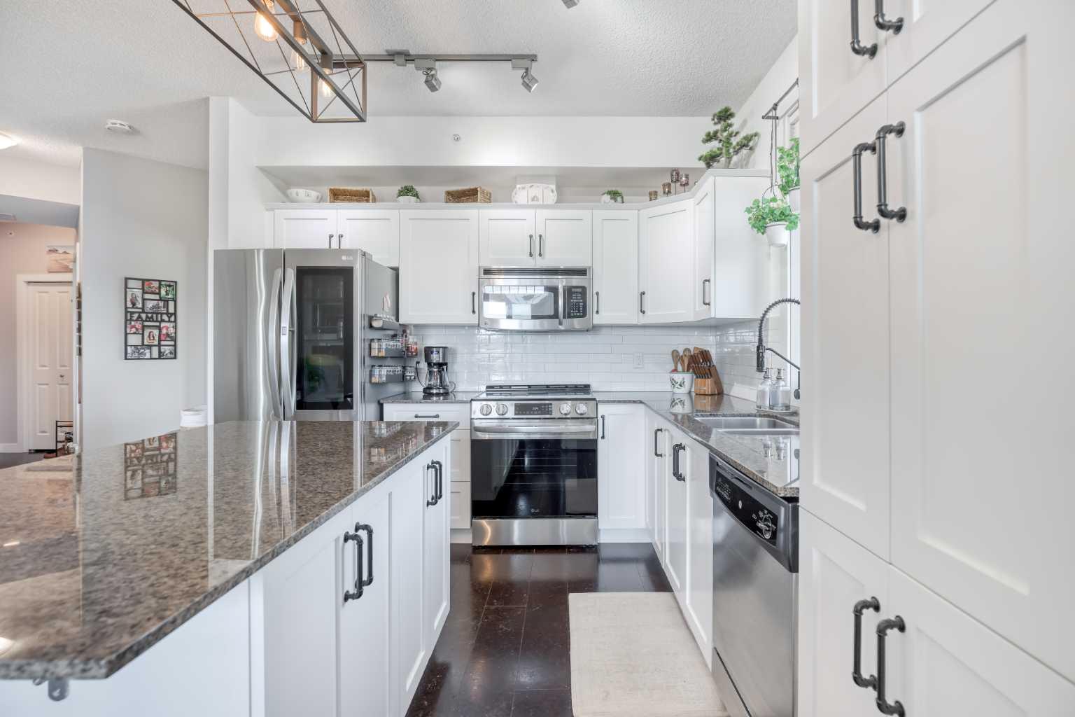 320, 205 Sunset Drive 