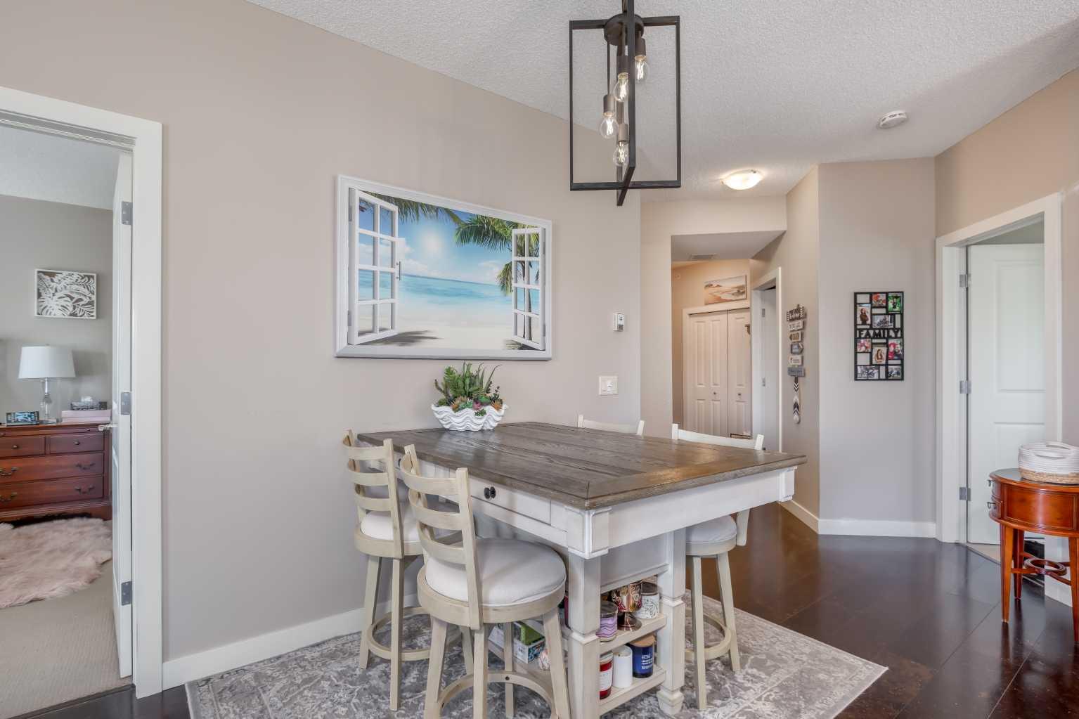 320, 205 Sunset Drive 