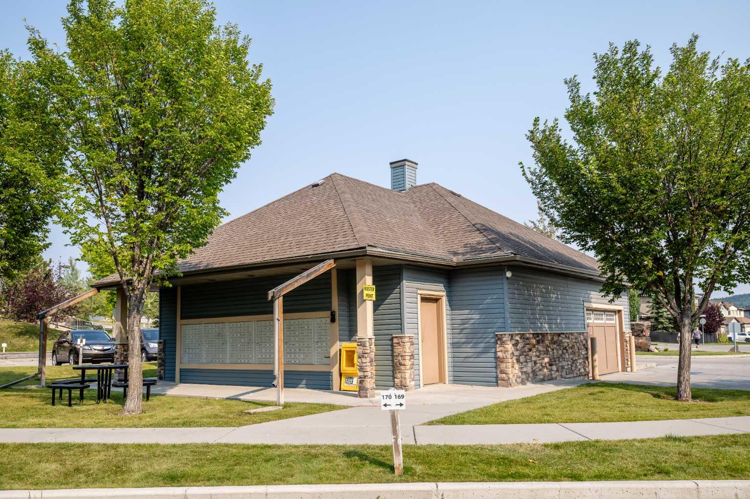 320, 205 Sunset Drive 