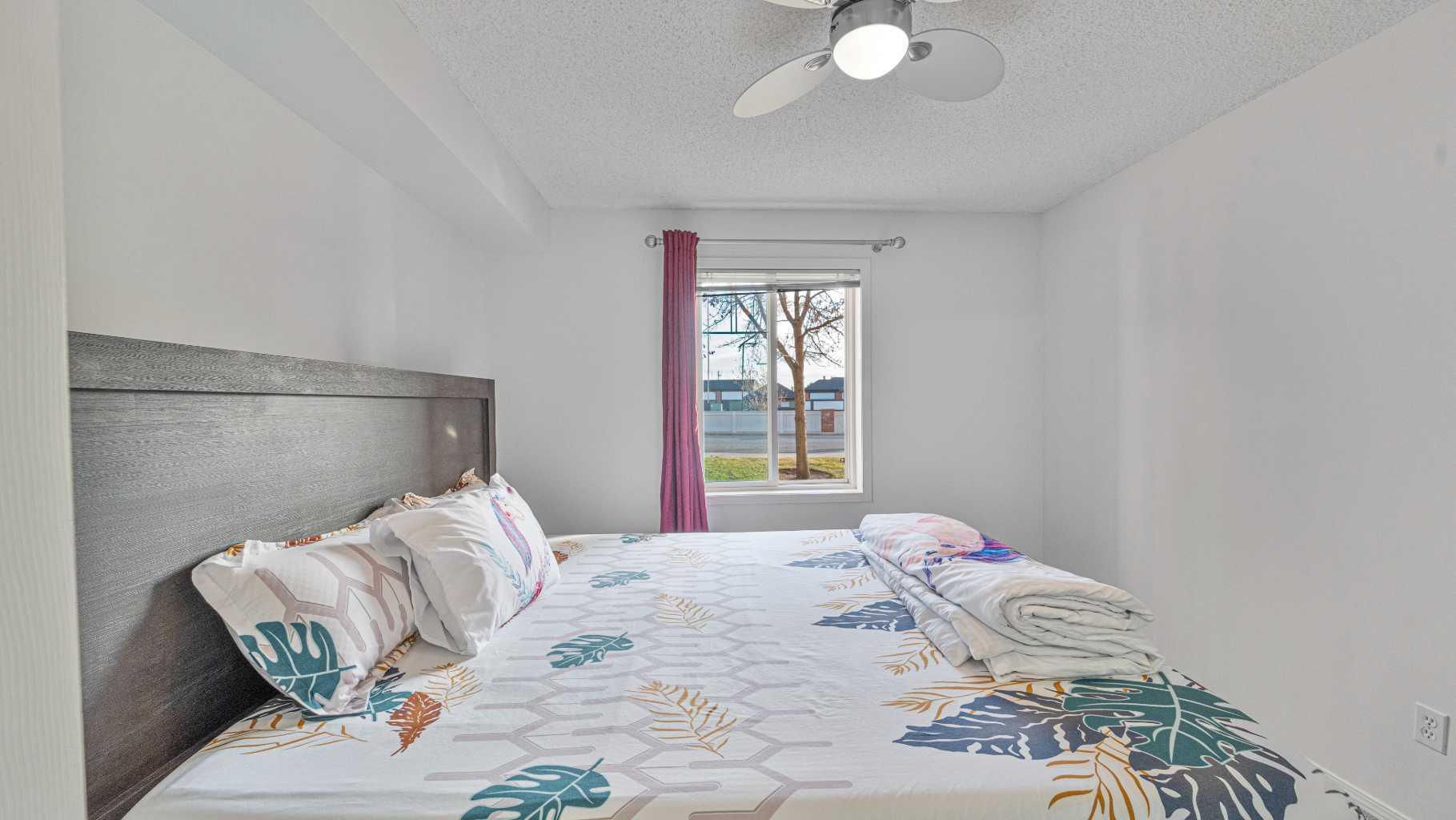 105, 17 Country Village Bay NE