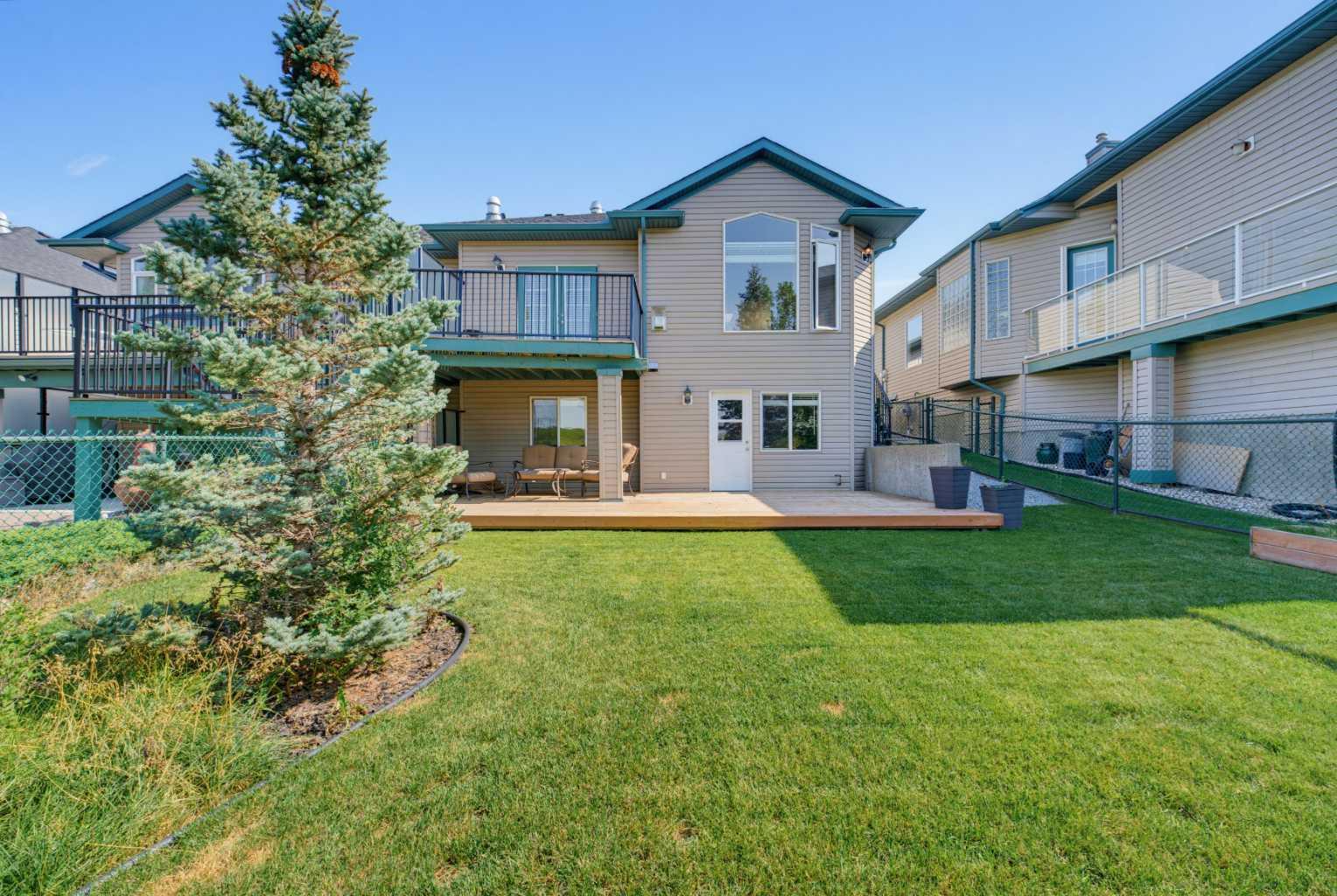 111 Invermere Close 