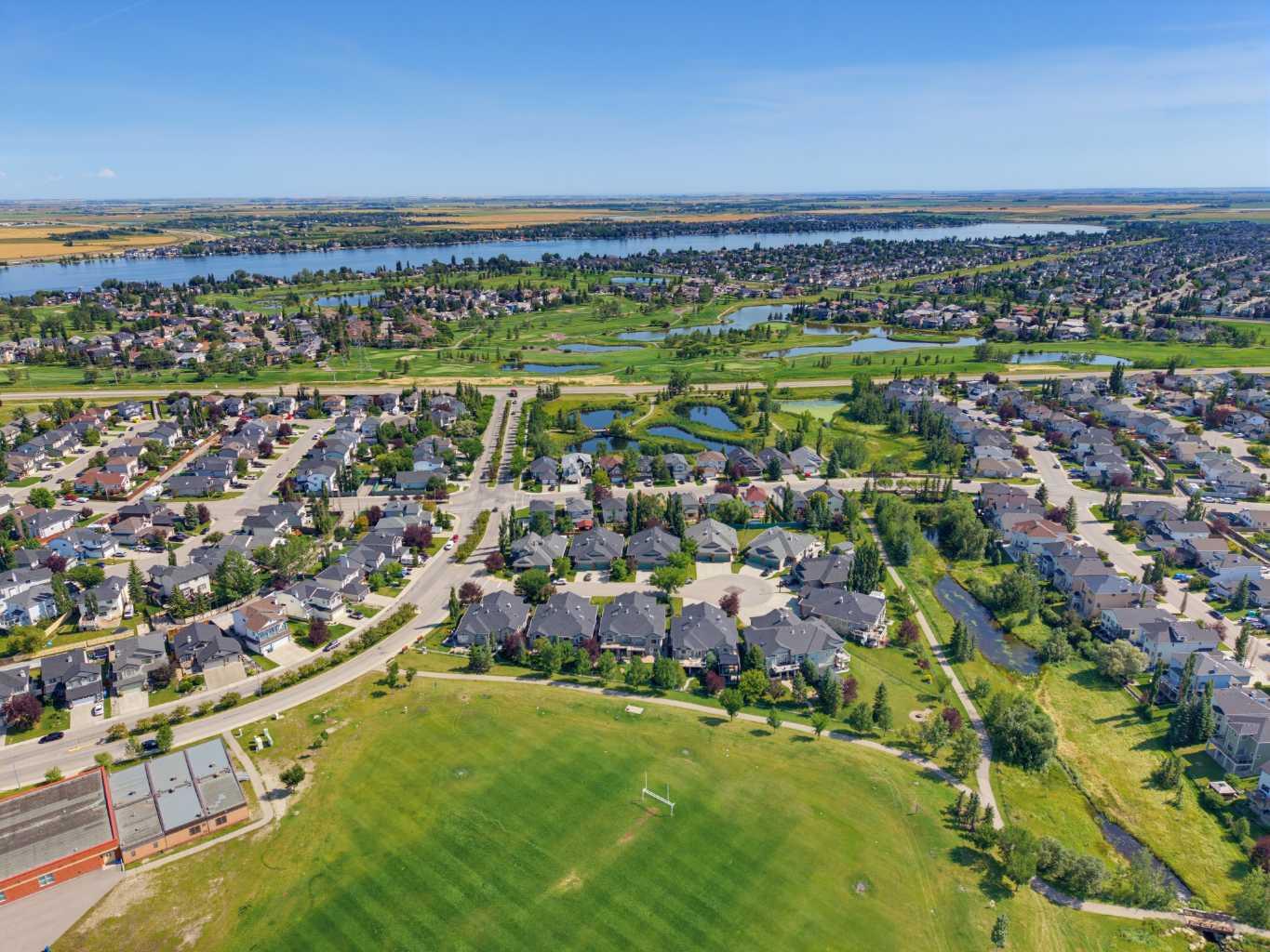 111 Invermere Close 