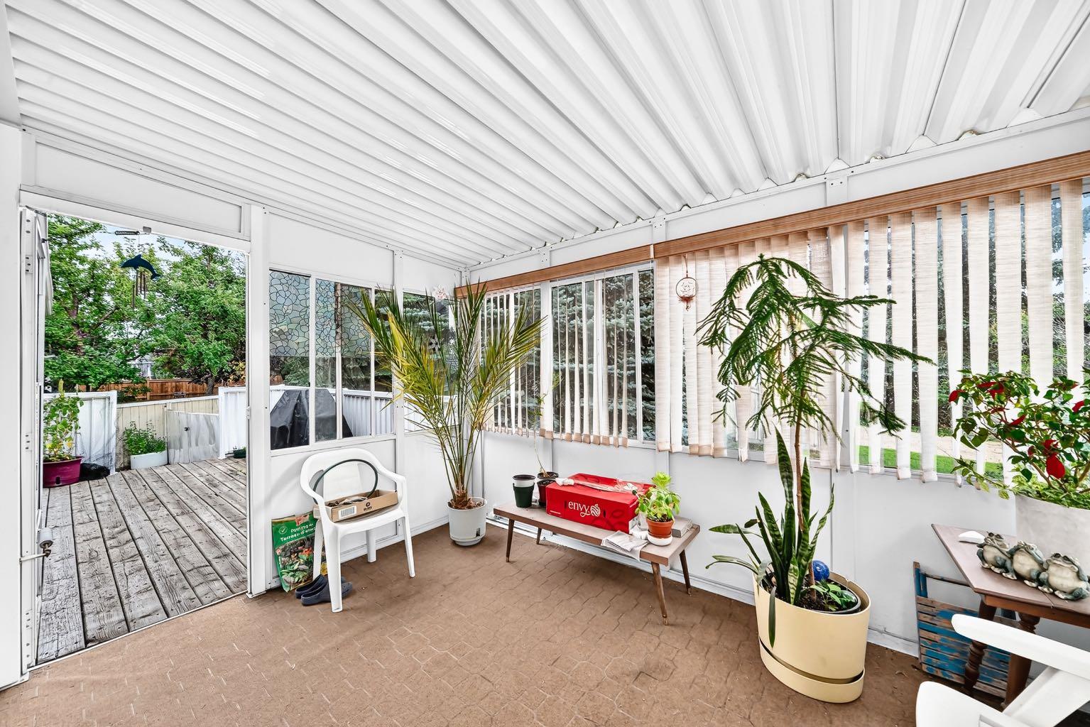 272 Woodside Road NW