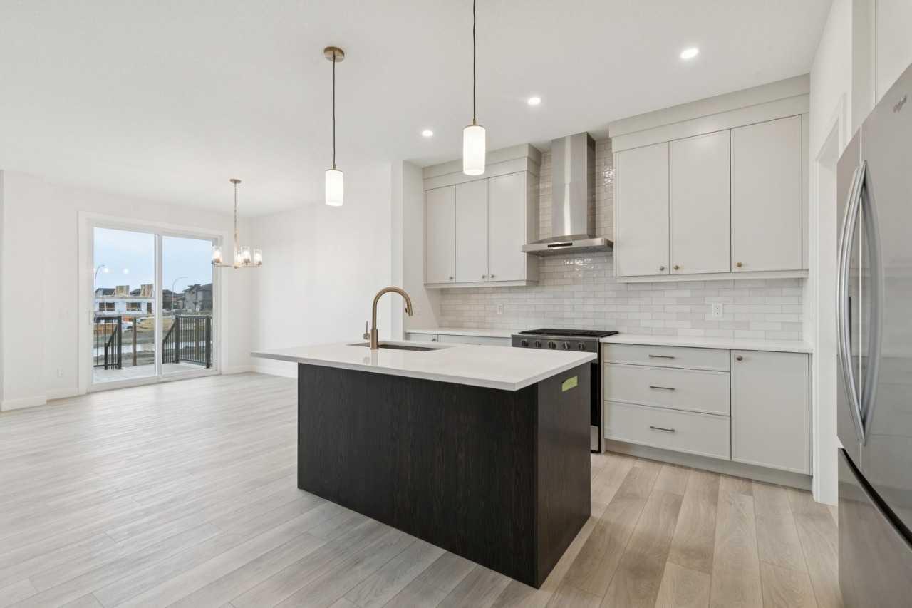 139 Fireside Close 