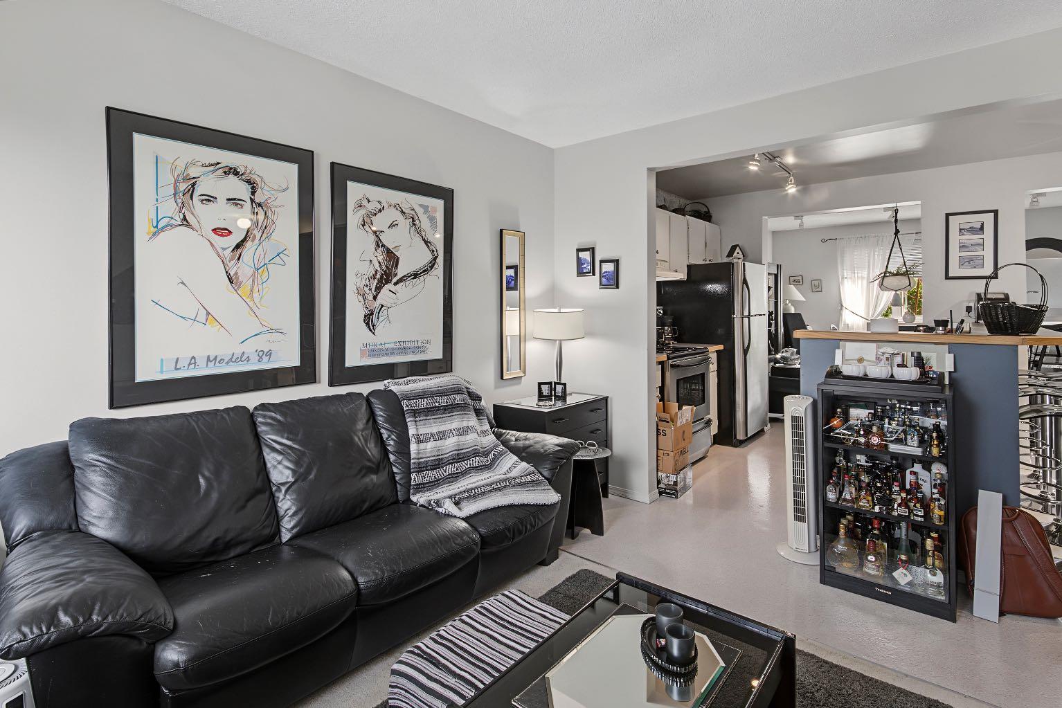 52, 12 Templewood Drive NE