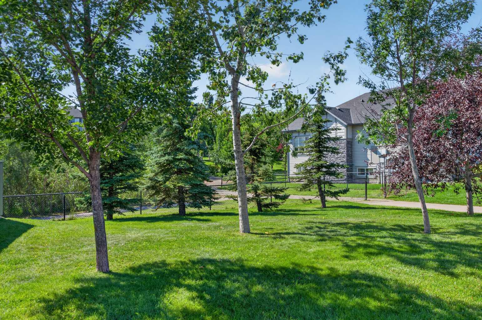 202, 110 Coopers Common SW
