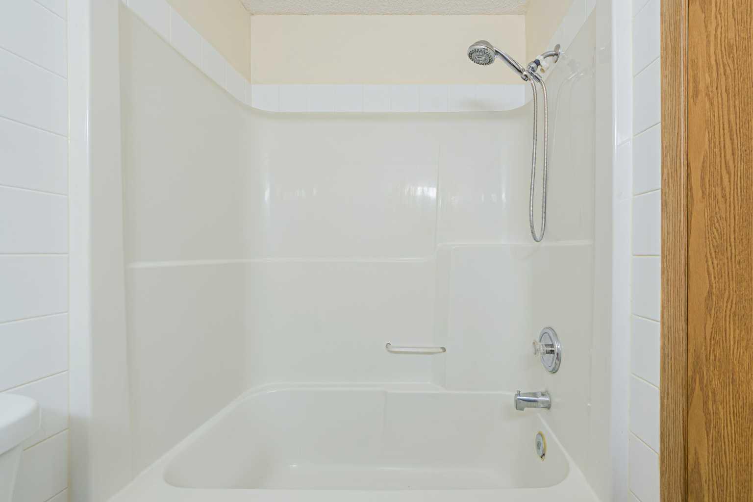 88 Country Hills Villas NW