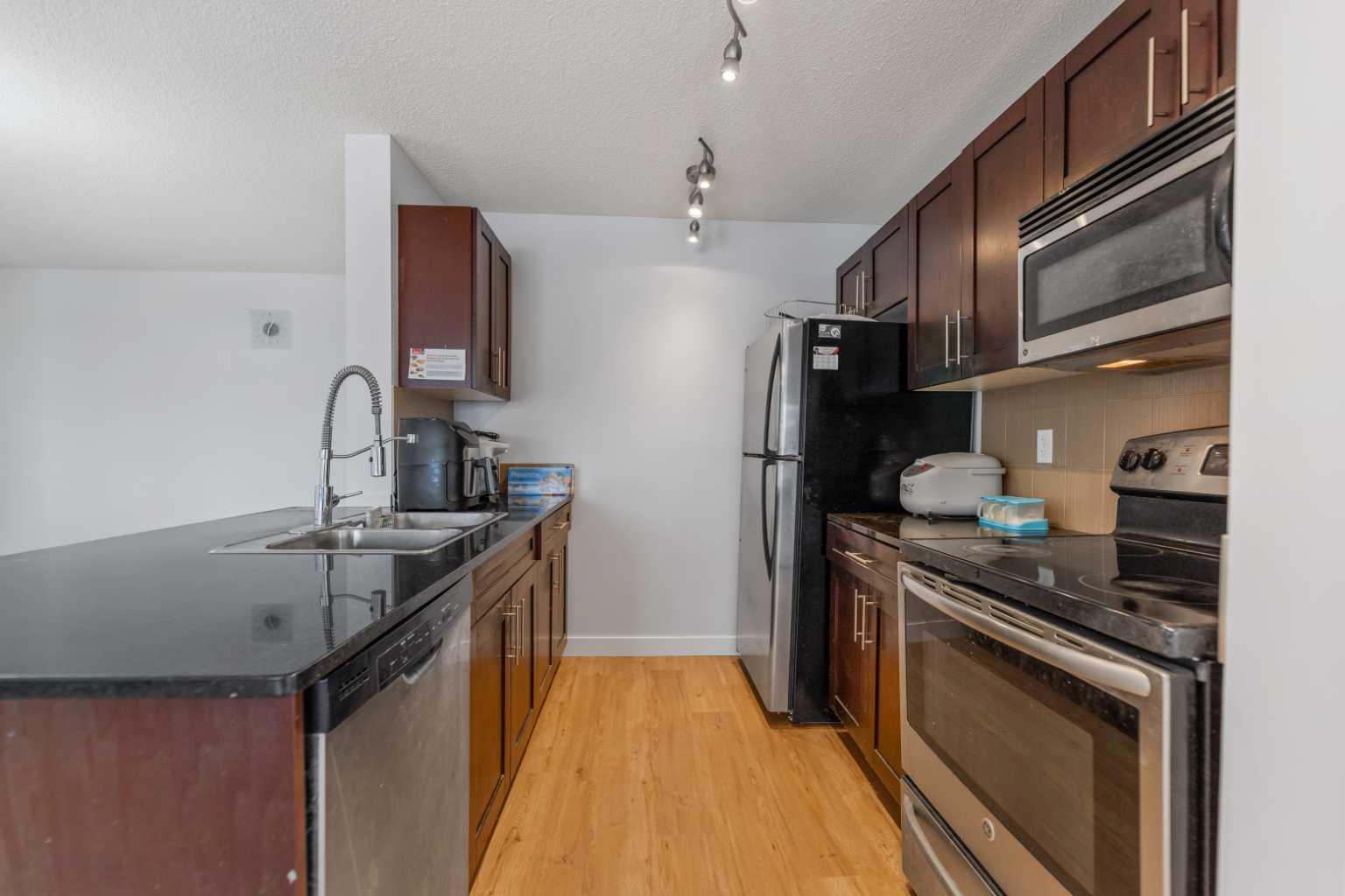 224, 195 Kincora Glen Road 