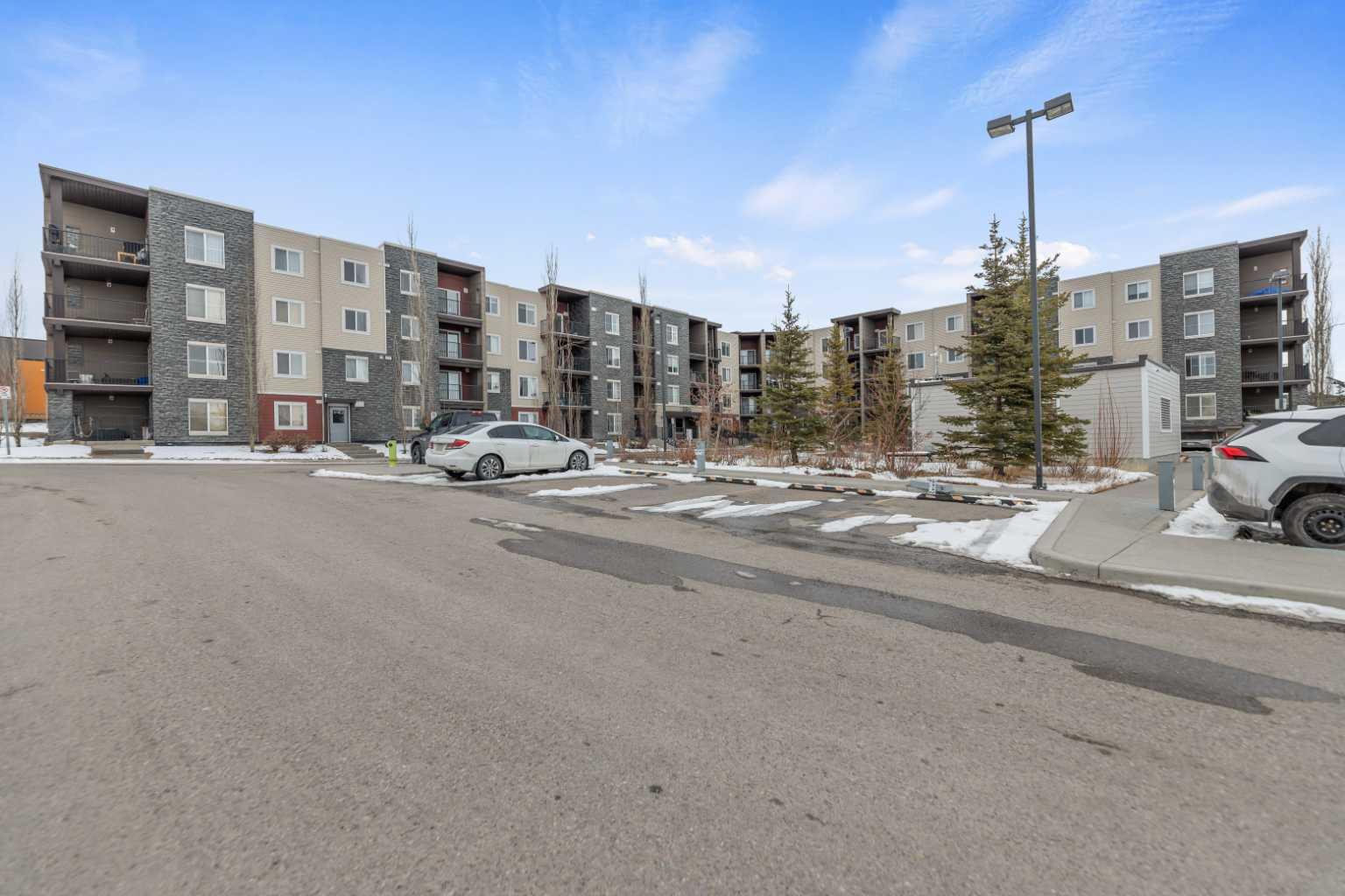 224, 195 Kincora Glen Road 