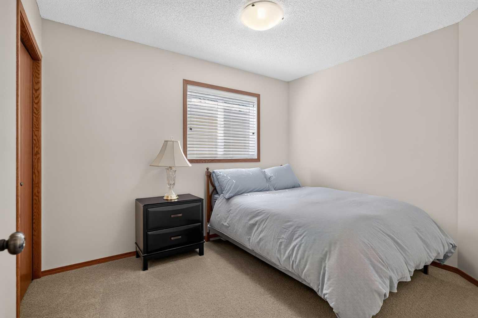 152 Waterstone Place SE