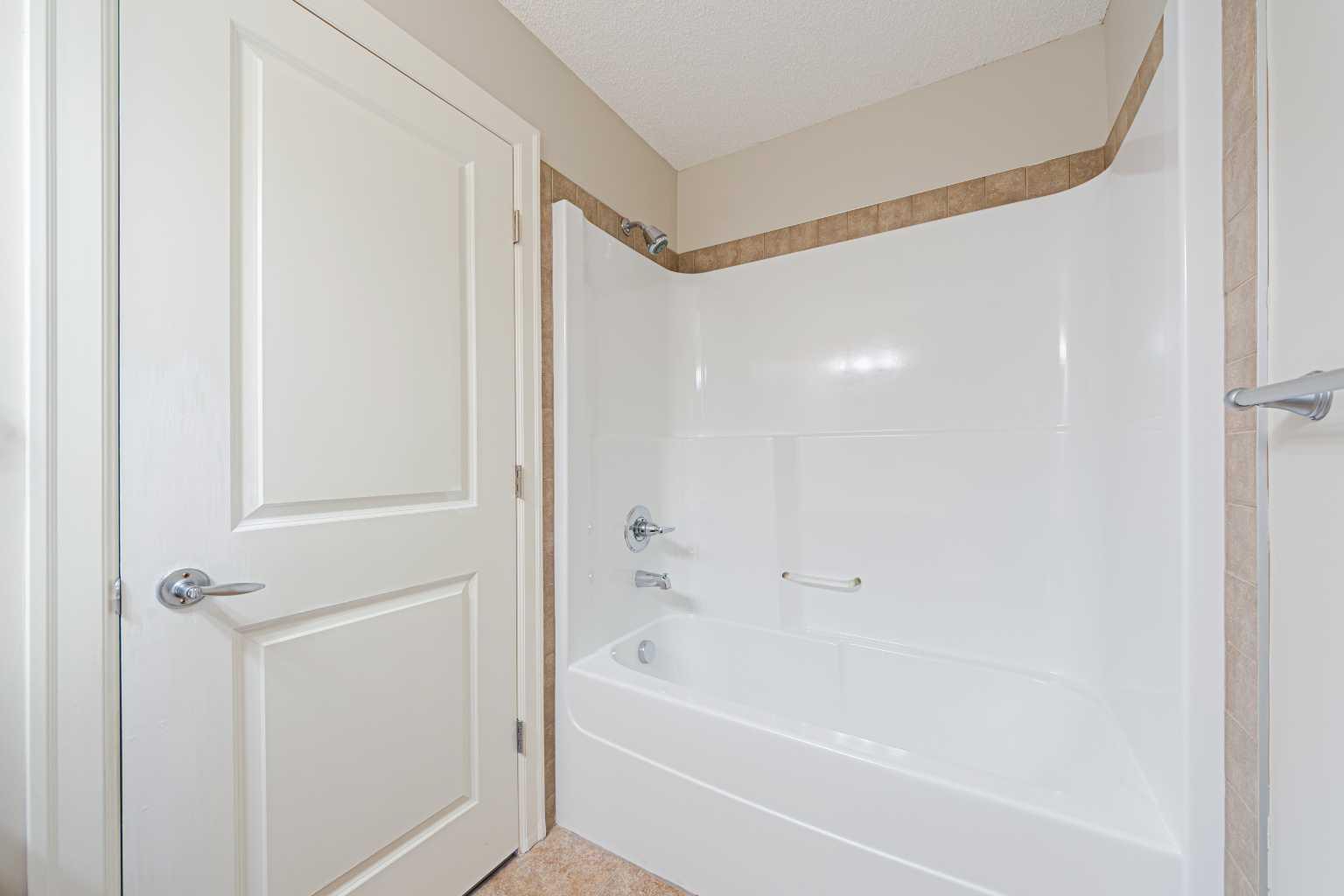 322, 88 Arbour Lake Road NW