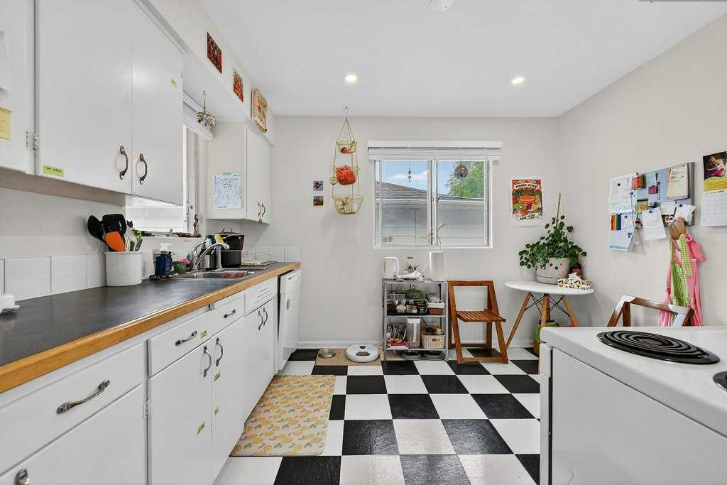 A&B, 319 37 Street SW