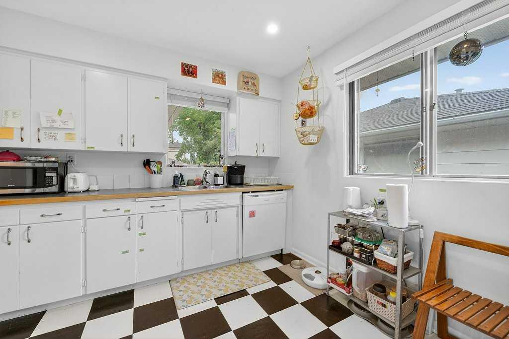 A&B, 319 37 Street SW