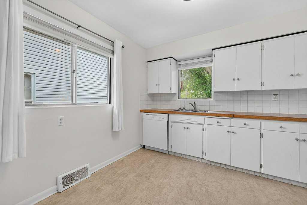 A&B, 319 37 Street SW
