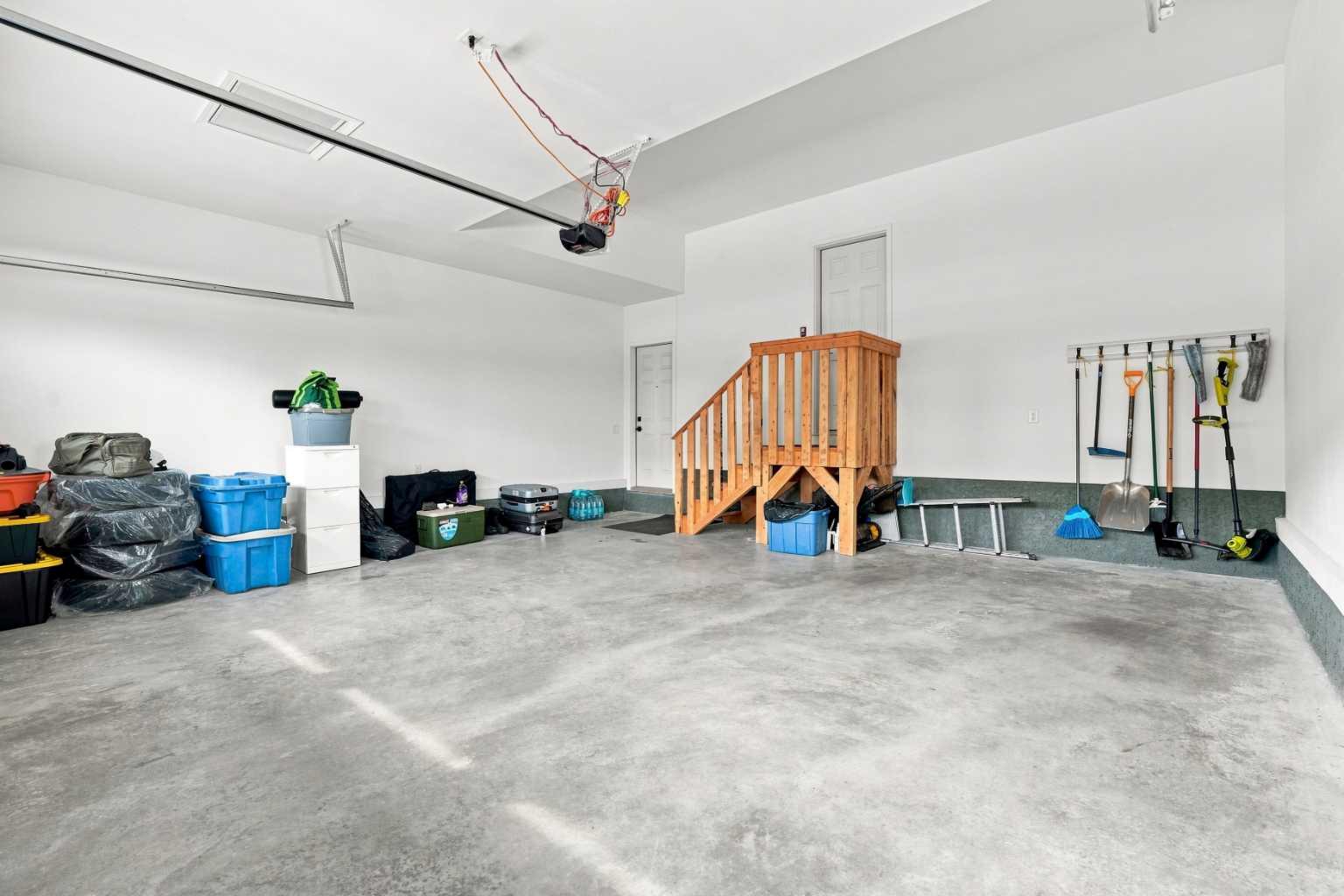 108 Homestead Close NE