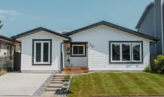 20 Castlegrove Way NE