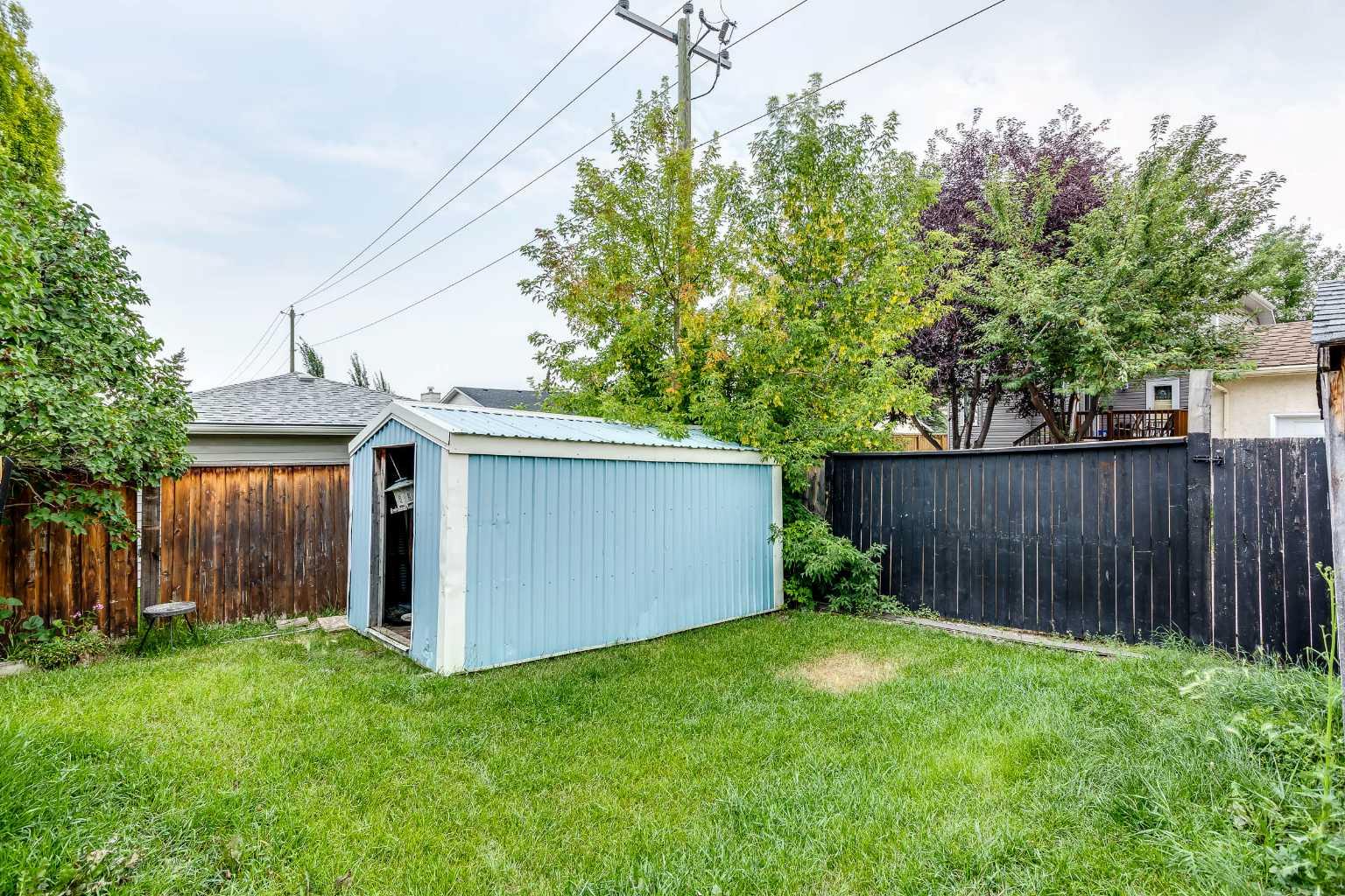 127 Shawinigan Drive SW