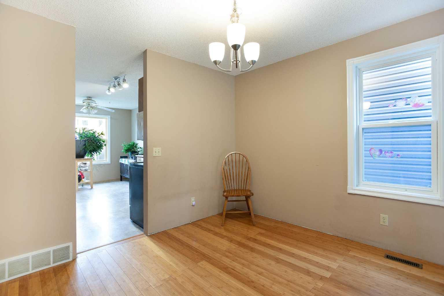 127 Shawinigan Drive SW