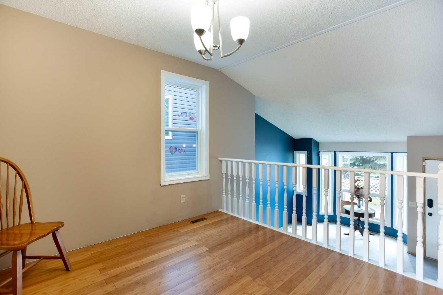 127 Shawinigan Drive SW