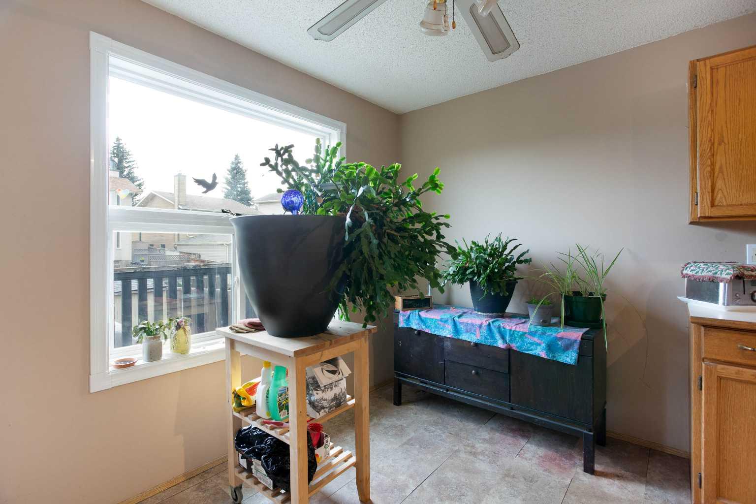127 Shawinigan Drive SW