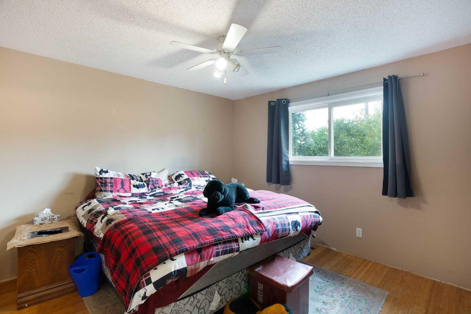 127 Shawinigan Drive SW