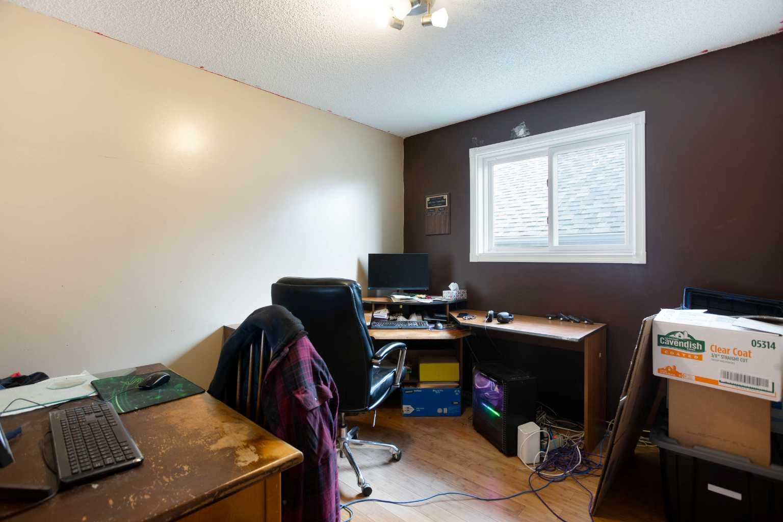 127 Shawinigan Drive SW