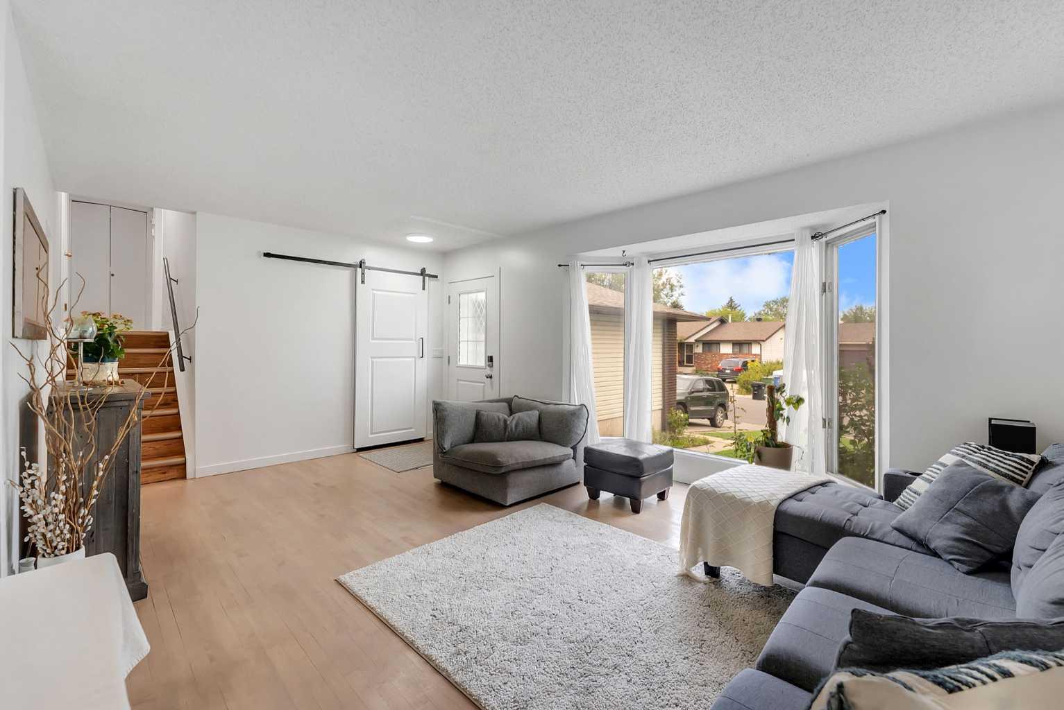 139 WHITLOCK Close NE