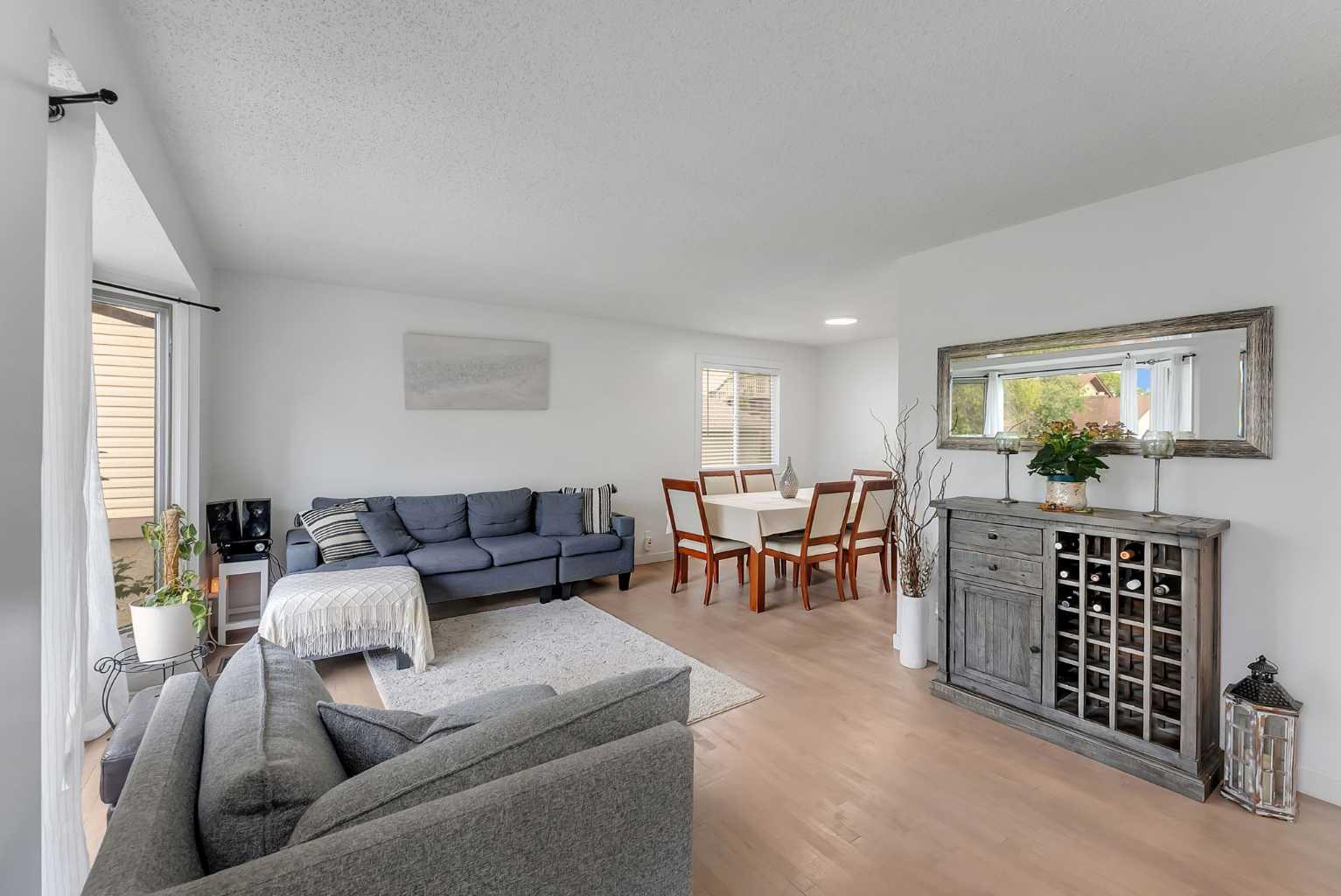 139 WHITLOCK Close NE