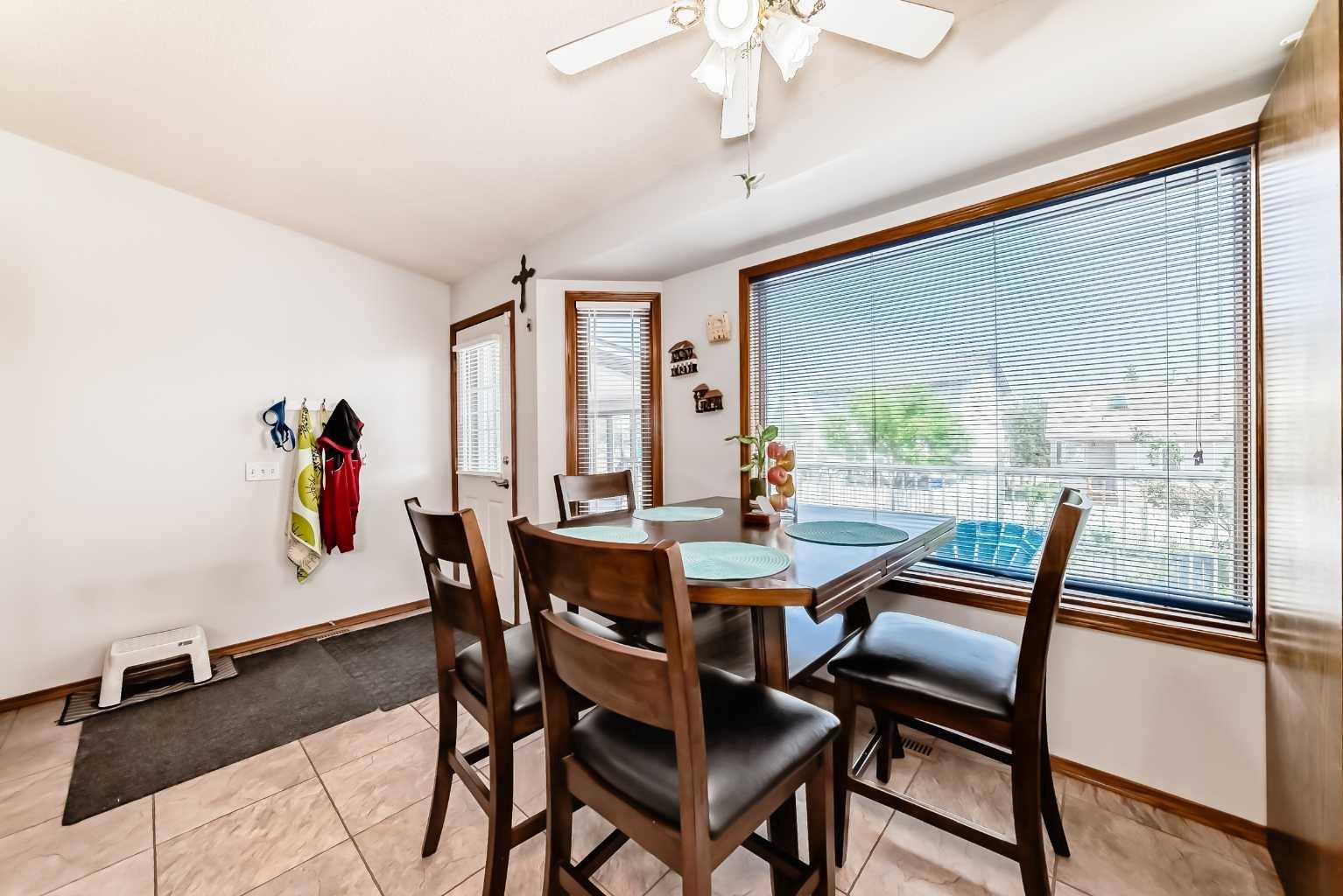 68 Harvest Oak Way NE